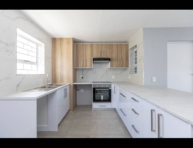 2 BEDROOM APARTMENT SOLD IN LANSDOWNE